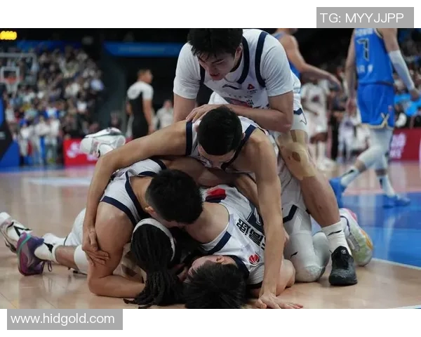 当音乐与篮球相遇明星为篮球明星献唱的精彩瞬间